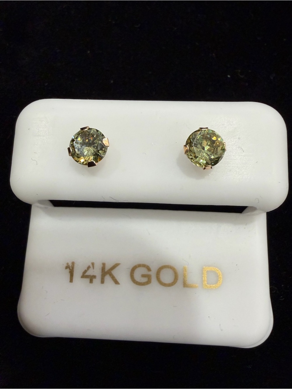1.0 Carat Peridot Stud Earrings in 14k Yellow Gold